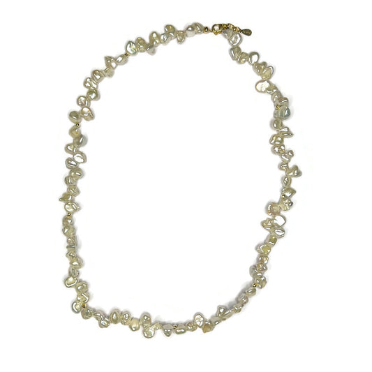 Back to Basics Pearl Necklace